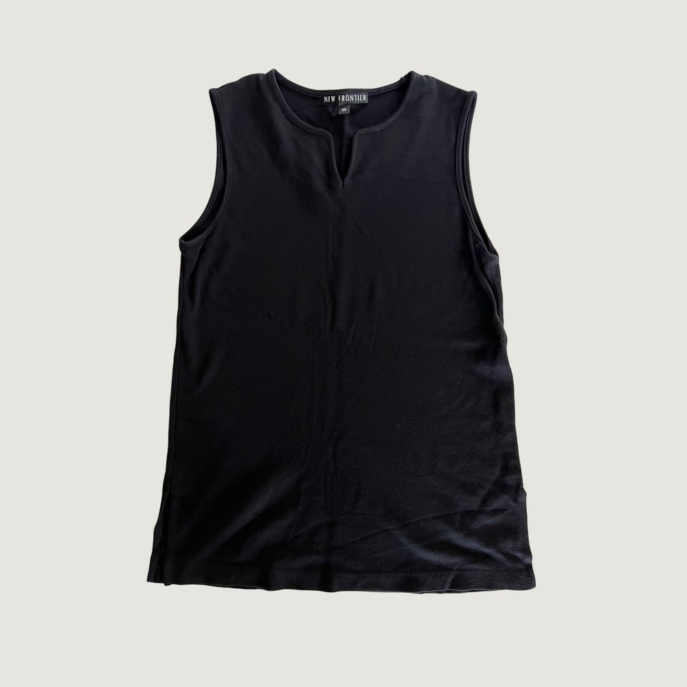 New Frontier Womens Black Sleeveless‎ Split Neck Tank Top Side Slits Size XS